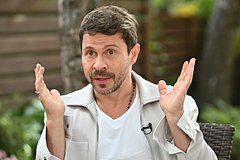 Известный актер рассказал о дружбе с супругой ушедшего из жизни Юрия Мороза