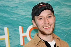 Уехавший из России актер задолжал налоговой