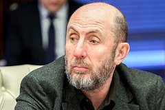 Директору МХАТа предъявили обвинение в растрате