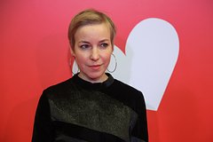 Уехавшая из России актриса заявила о стыде из-за работы таксисткой