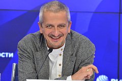Путин присвоил Богомолову звание